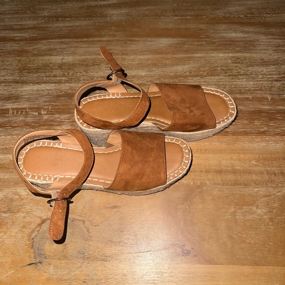 Universal Thread Wedges - image 2